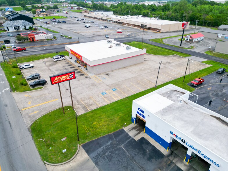 Primary Photo Of 1040 N Main St, Madisonville Freestanding For Sale