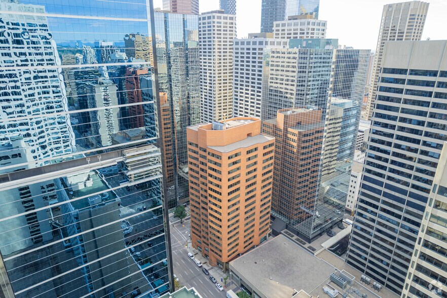 More Photos Of 407 2nd St SW, Calgary Office For Lease