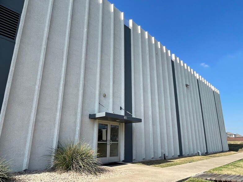 More Photos Of 15508 Bratton Ln, Austin Warehouse For Lease