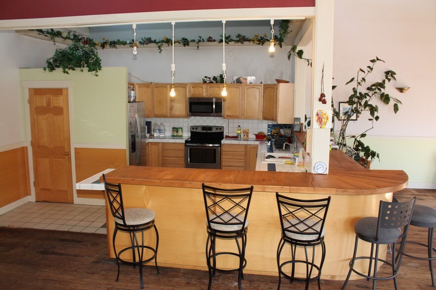 More Photos Of 6750 Or-126 Hwy, Florence Marina For Sale