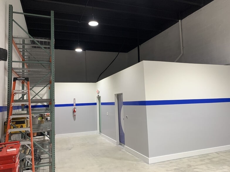 More Photos Of 4960 NW 165th St, Miami Warehouse For Sale