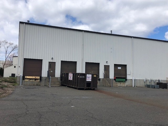 More Photos Of 45 Connair Rd, Orange Light Manufacturing For Lease