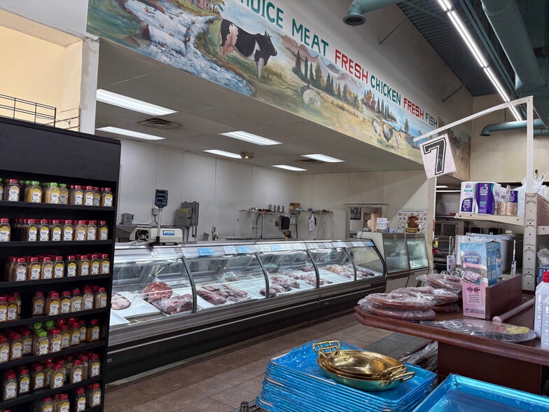 More Photos Of 37821 Mound Rd, Sterling Heights Freestanding For Sale