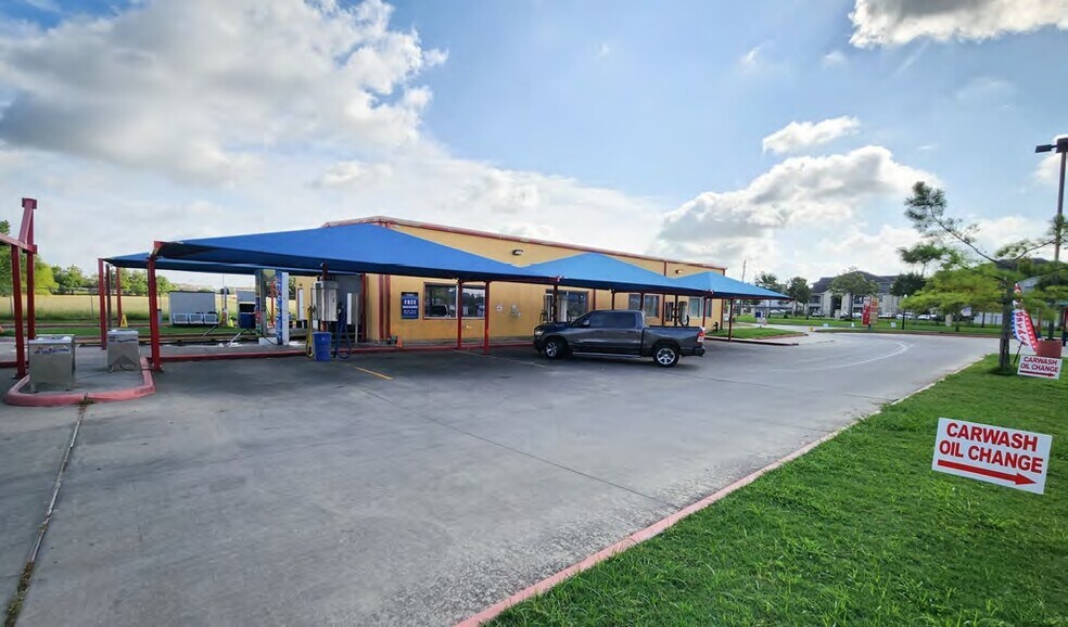 More Photos Of 14935 Fall Creek View Dr, Humble Carwash For Sale