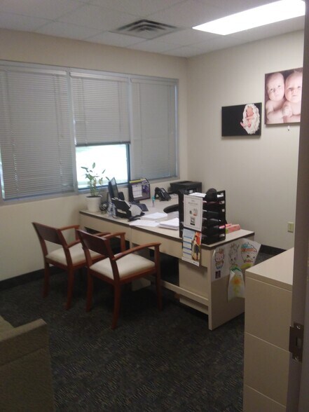 More Photos Of 1625 Lancaster Dr, Grapevine Medical For Lease
