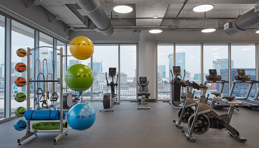 More Photos Of 1222 Demonbreun St, Nashville Office For Lease