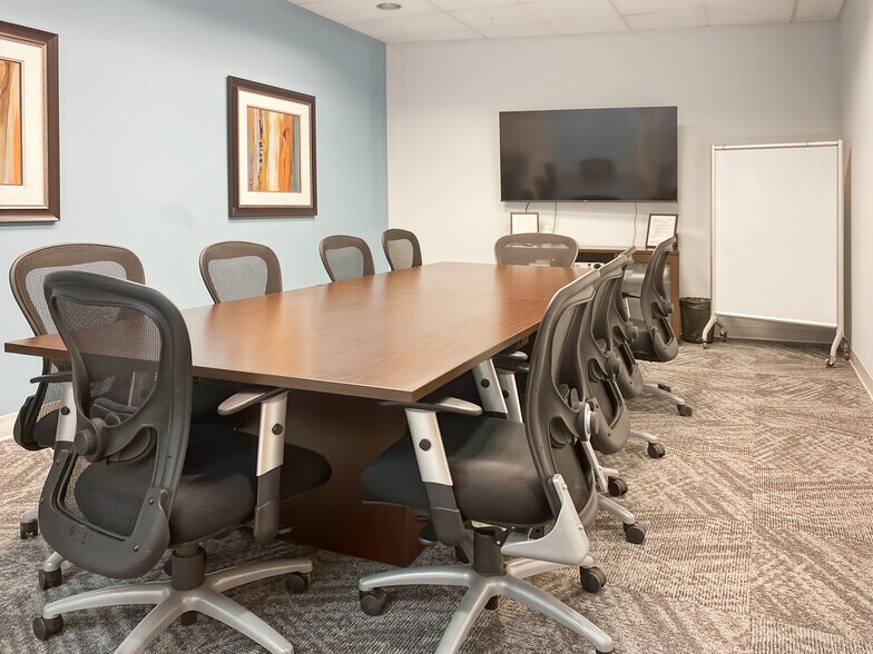 More Photos Of 4320 Winfield Rd, Warrenville Coworking Space