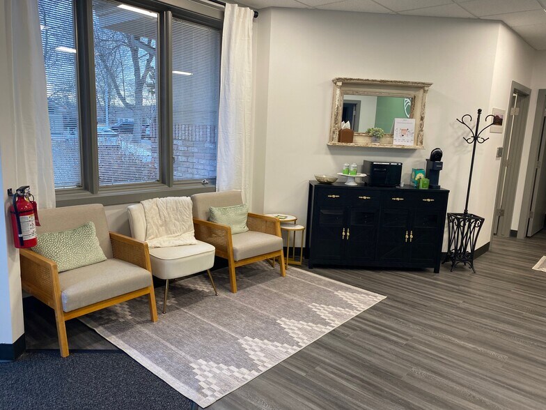 More Photos Of 1101 Oakridge Dr, Fort Collins Medical For Lease