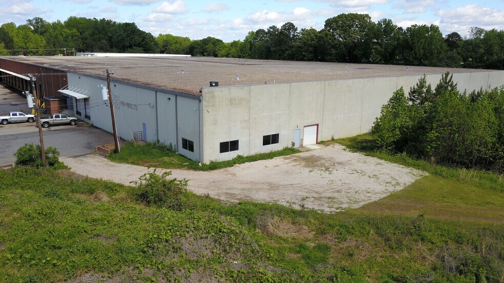 More Photos Of 5710 Old Concord Rd, Charlotte Manufacturing For Lease