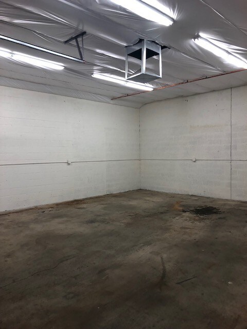 More Photos Of 7505-7515 N 69th Ave, Glendale Service For Lease