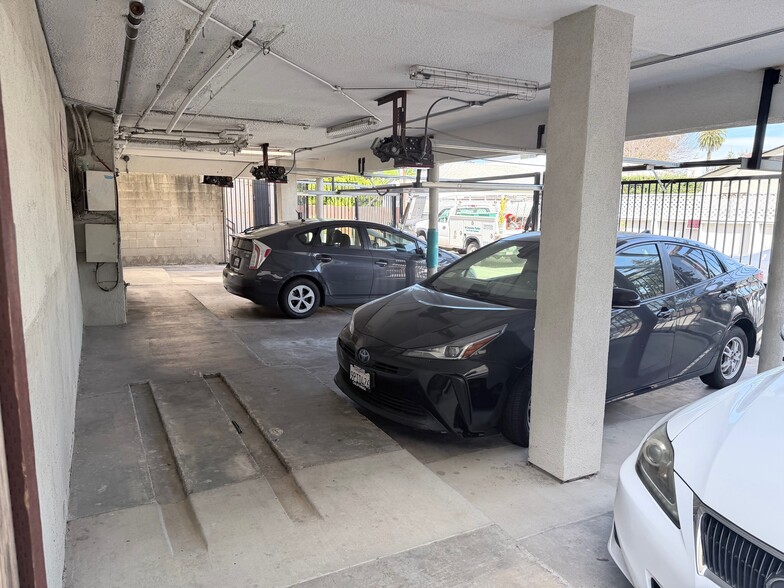 More Photos Of , Los Angeles Multifamily For Sale