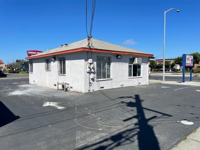 More Photos Of 966 W Winton Ave, Hayward Storefront Retail Residential For Sale
