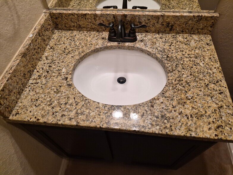 More Photos Of 698 Saengerhalle Rd, New Braunfels Apartments For Sale