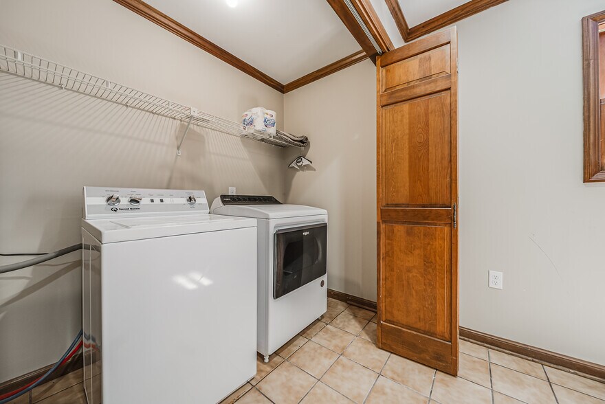 More Photos Of 23095 Buena Vista Rd, Rockbridge Apartments For Sale