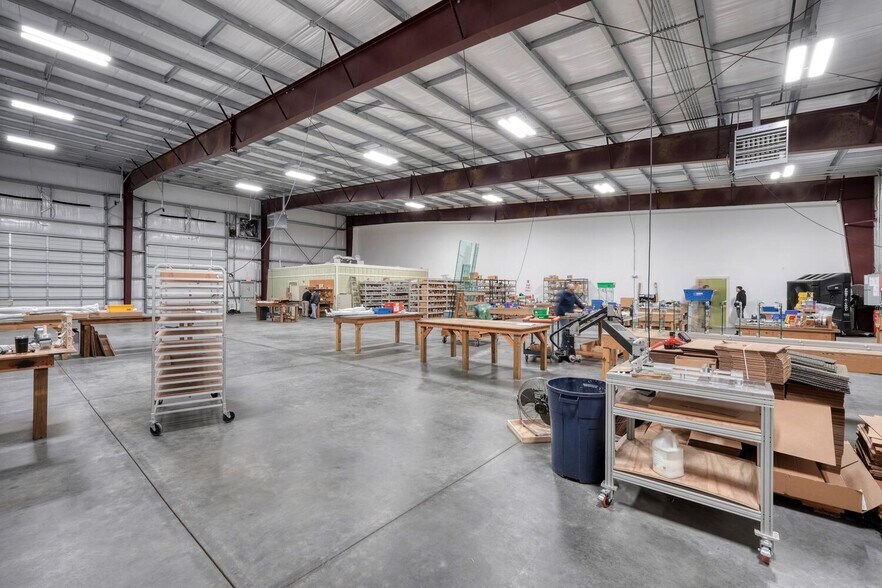 More Photos Of 3663 Southland Dr, Flowery Branch Warehouse For Sale