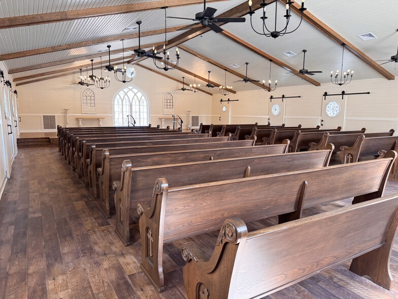 More Photos Of 218 Frostland Dr, Water Valley Religious Facility For Sale