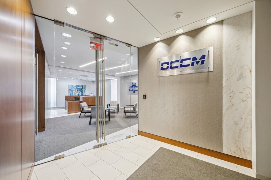 More Photos Of 1800 Post Oak Blvd, Houston Office For Lease
