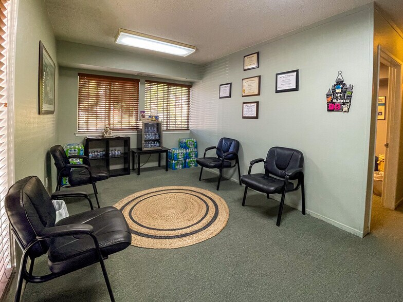 More Photos Of 2801 Q St, Sacramento Medical For Sale