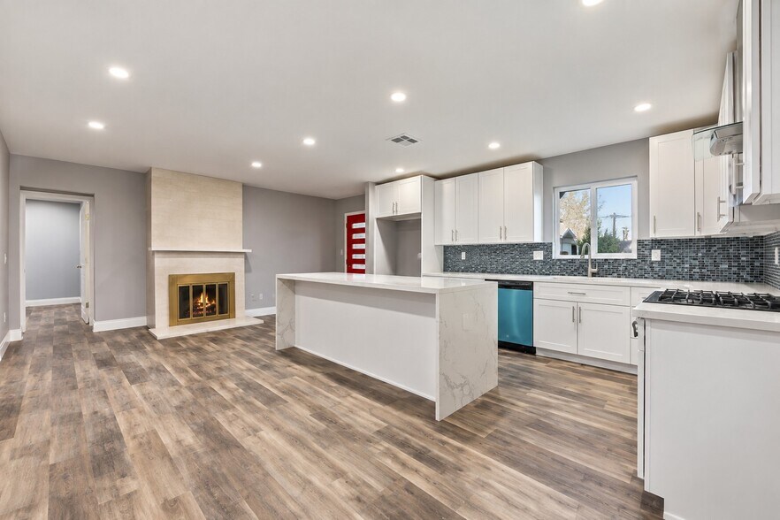 More Photos Of 8220 Encino Ave, Northridge Land For Sale