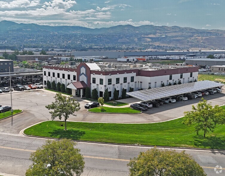 More Photos Of 669 W 900 N, North Salt Lake Flex For Sale