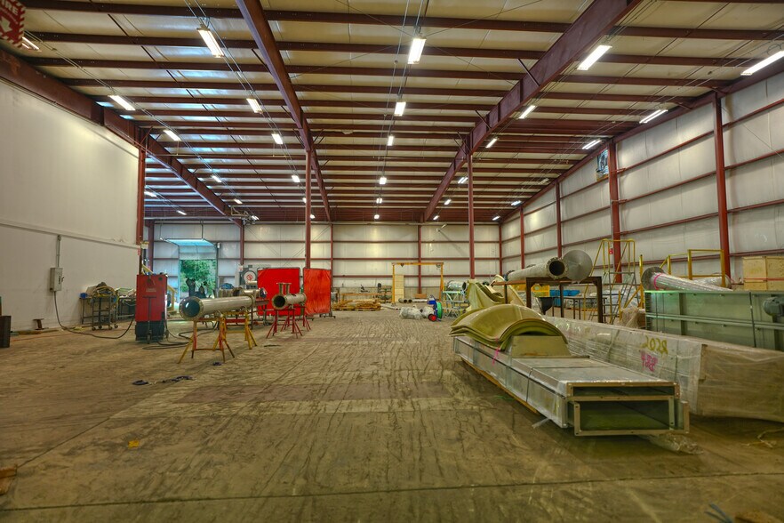 More Photos Of 35 Research Pky, Old Saybrook Light Manufacturing For Sale