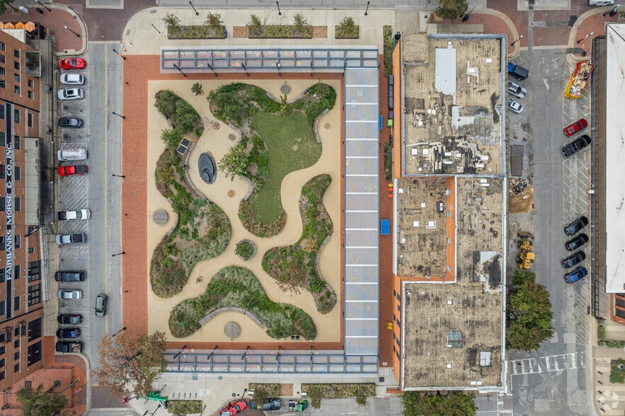 More Photos Of 1815 N Market St, Dallas Restaurant For Lease