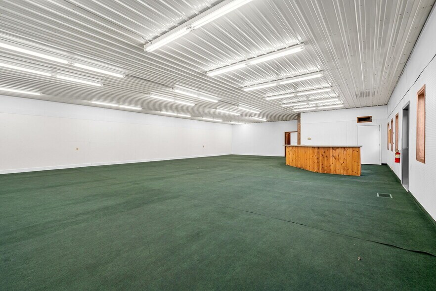 More Photos Of 438 Highway Ave S, Blooming Prairie Office For Sale