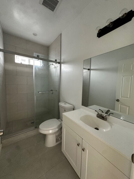 More Photos Of 315 N Alvarado St, Los Angeles Specialty For Sale