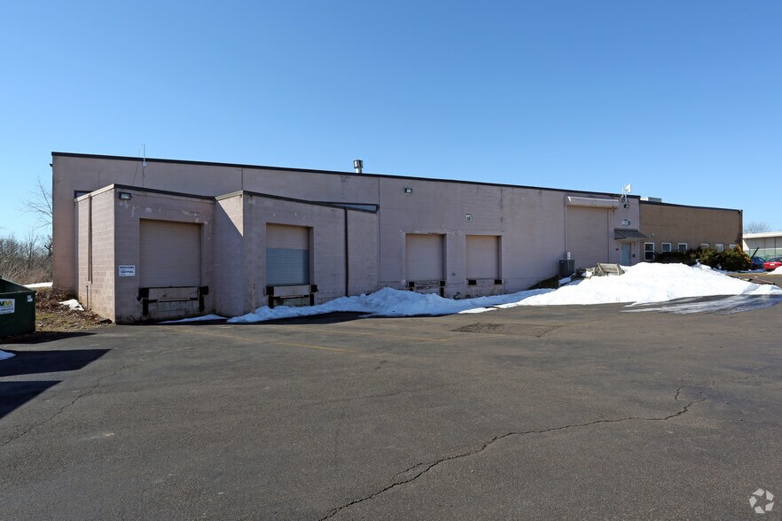 More Photos Of 300 Enterprise Ln, Colmar Warehouse For Lease