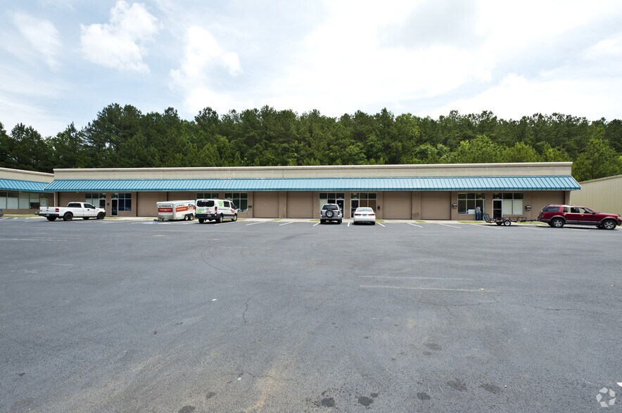 More Photos Of 5493 Westmoreland Plz, Douglasville Unknown For Lease