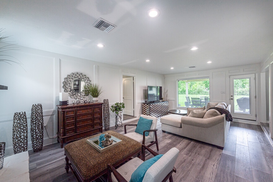 More Photos Of 25142 Roesner Ln, Katy Office Residential For Lease