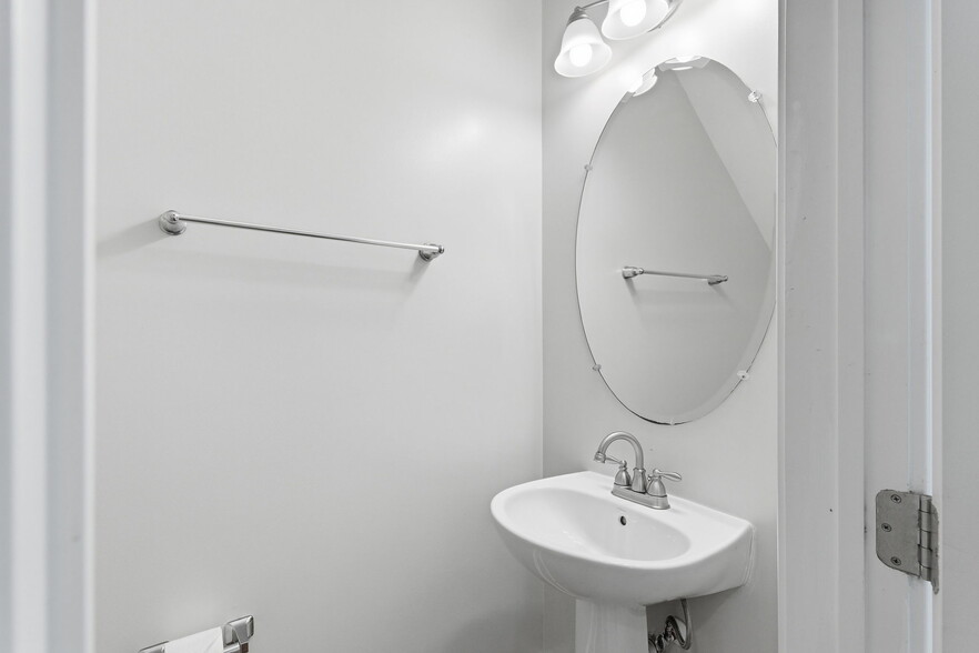 More Photos Of 5306-5320 Park Rd, Charlotte Apartments For Sale