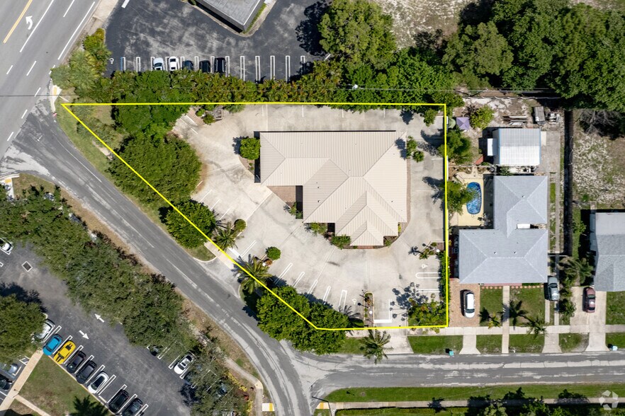More Photos Of 101 SE 27th Ave, Boynton Beach Medical For Sale