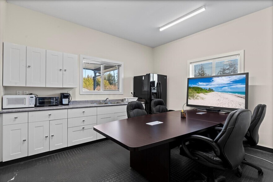 More Photos Of 28989 Marsh Mccormick Rd, Abbotsford Land For Lease