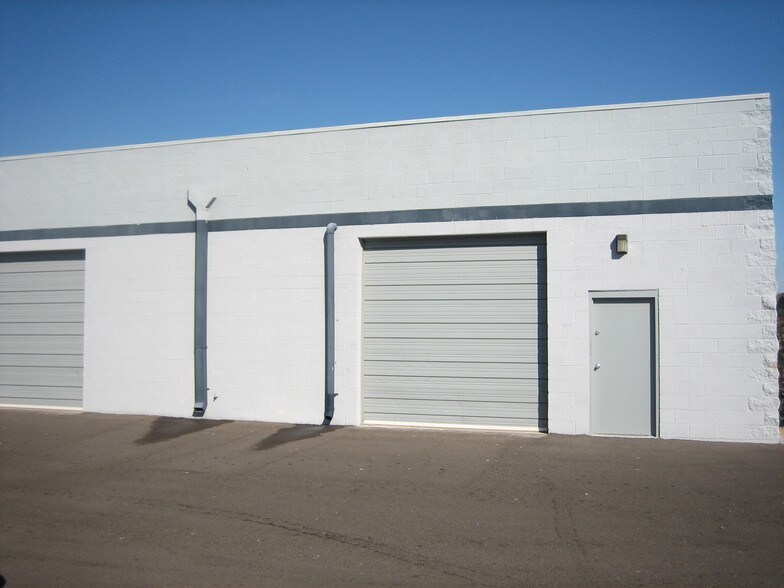 More Photos Of 7655 E Redfield Rd, Scottsdale Light Distribution For Lease