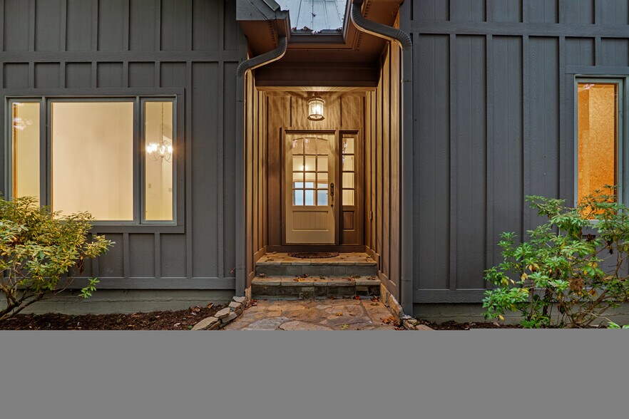 More Photos Of 243 Ridgeline Dr, Brevard Specialty For Sale