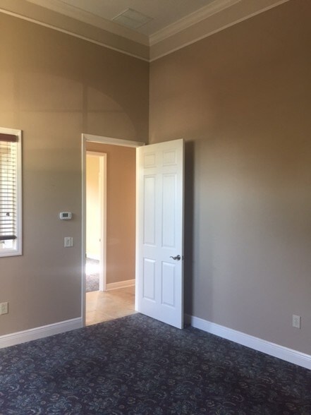 More Photos Of 2583 S Volusia Ave, Orange City Medical For Sale