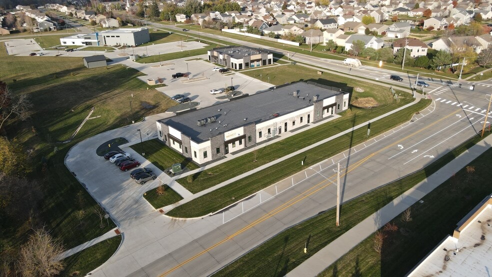 More Photos Of 295 SE Westown Pky, Waukee General Retail For Lease