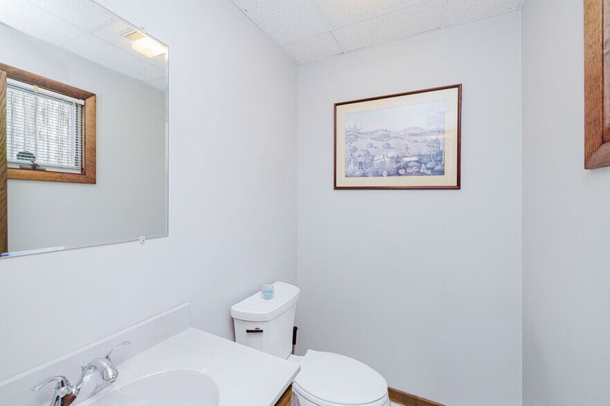 More Photos Of 63 Winthrop St, Taunton Medical For Sale