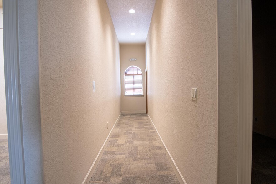More Photos Of 757 Arlington Ave N, Saint Petersburg Office For Sale