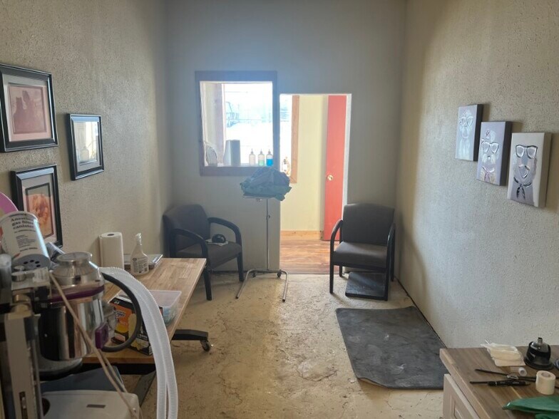 More Photos Of 618 W Pine St, Pinedale General Retail For Sale