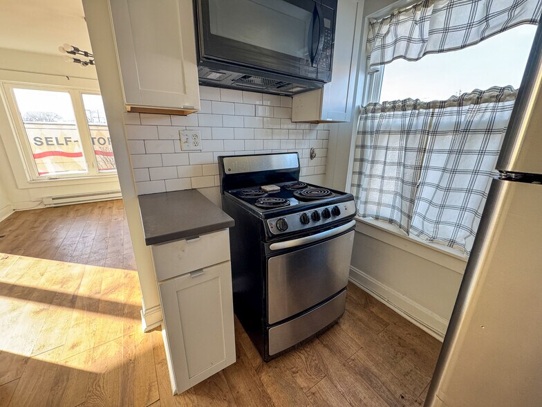 More Photos Of 1220-1222 Parsons Ave, Columbus Storefront Retail Residential For Sale