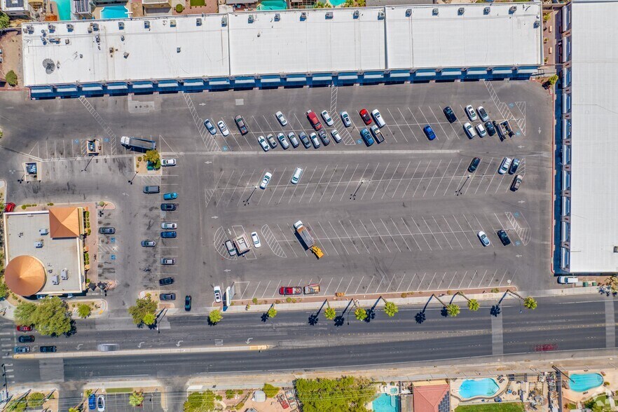 More Photos Of 4130-4180 S Sandhill Rd, Las Vegas Storefront For Lease