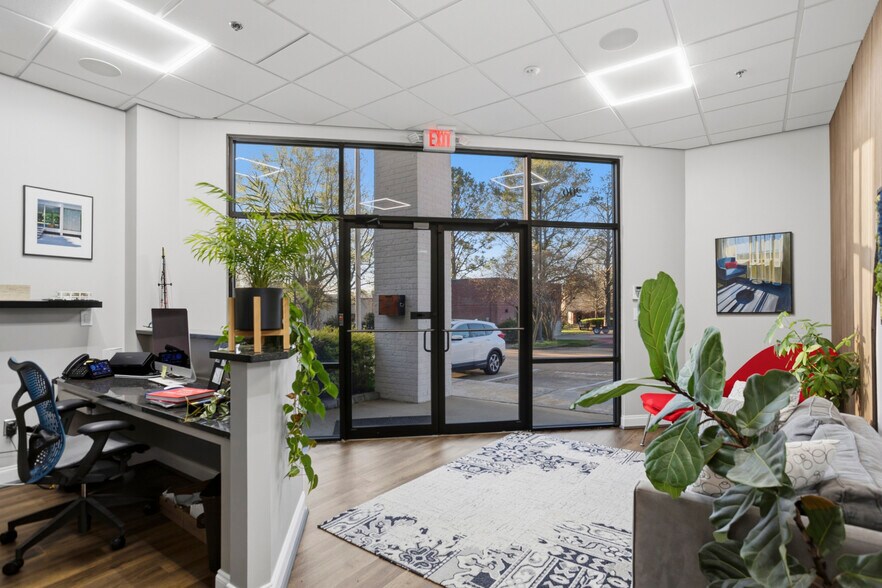 More Photos Of 206 Park Ct, Ridgeland Flex For Sale