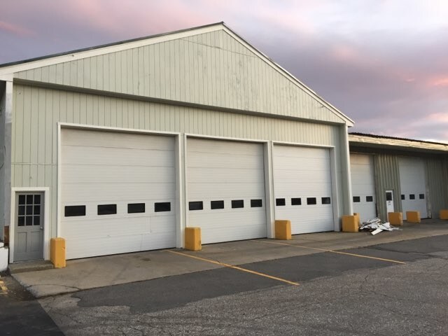 More Photos Of 33 Elm St, Merrimack Warehouse For Lease