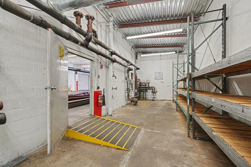 More Photos Of 49 S 2nd St, New Vienna Manufacturing For Lease