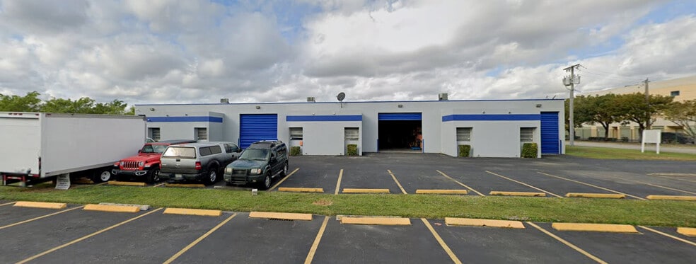 More Photos Of 13552-13558 SW 129th St, Miami Unknown For Lease