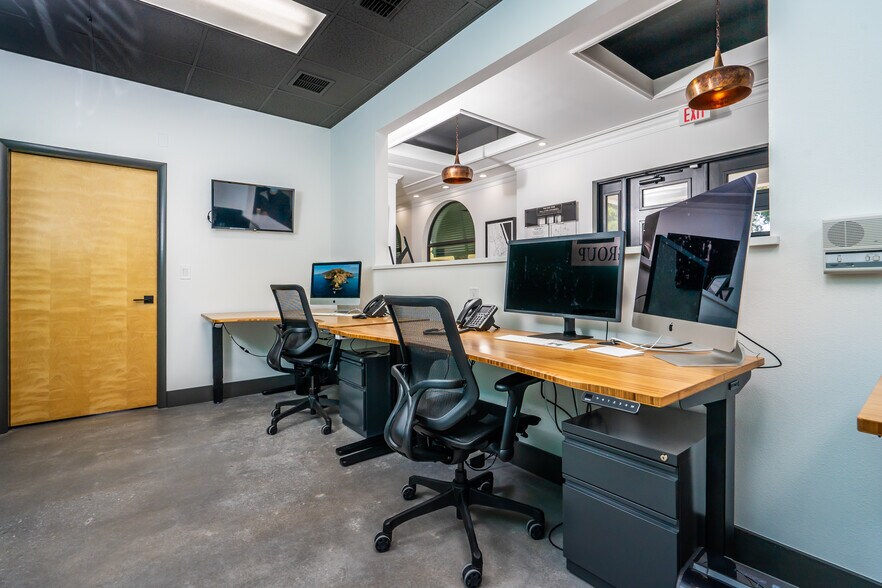 More Photos Of 223 N Causeway, New Smyrna Beach Medical For Sale