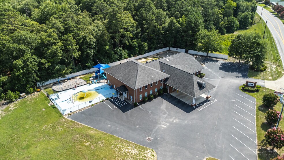 More Photos Of 1224 Old Cherokee Rd, Lexington Daycare Center For Sale