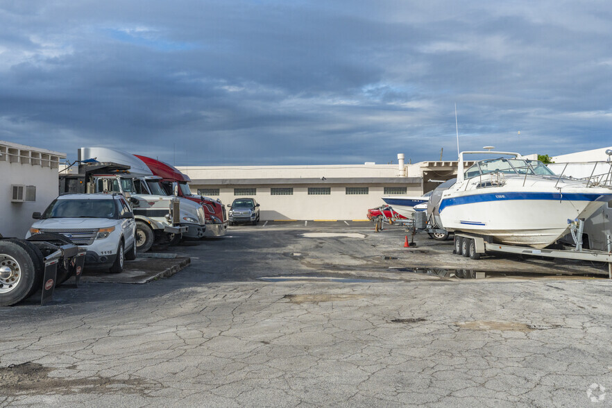 More Photos Of 950 SW 12th Ave, Pompano Beach Manufacturing For Sale